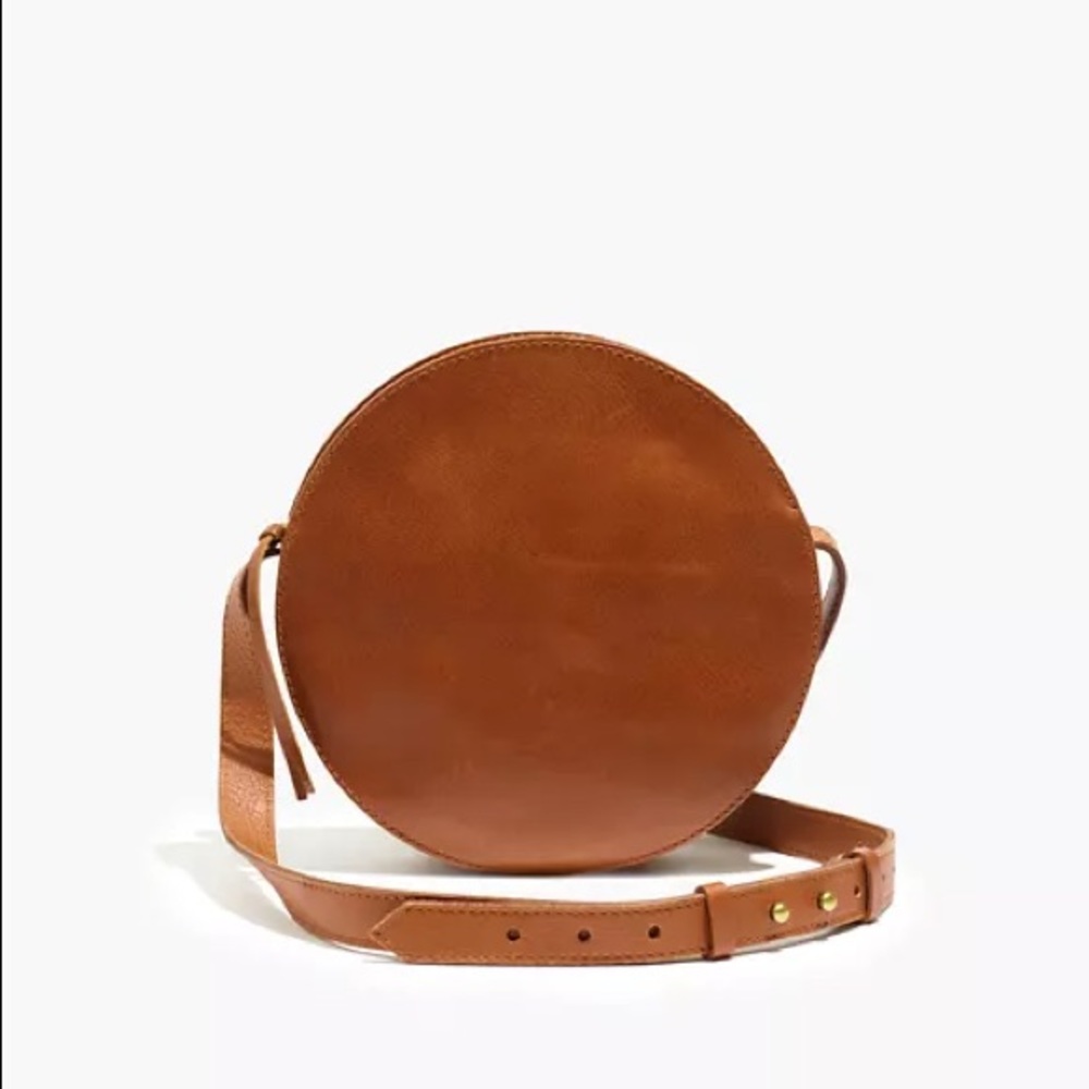 Madewell The Circle Crossbody Bag in English Saddle (Brown Leather)